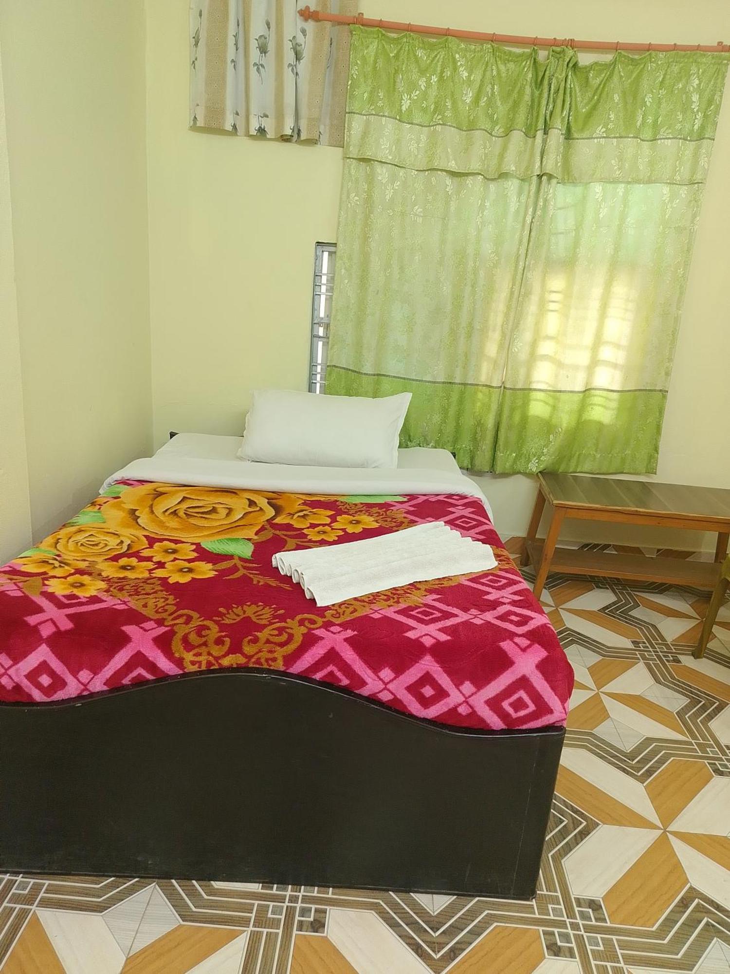 Mangal Homestay Pokhara Habitación foto